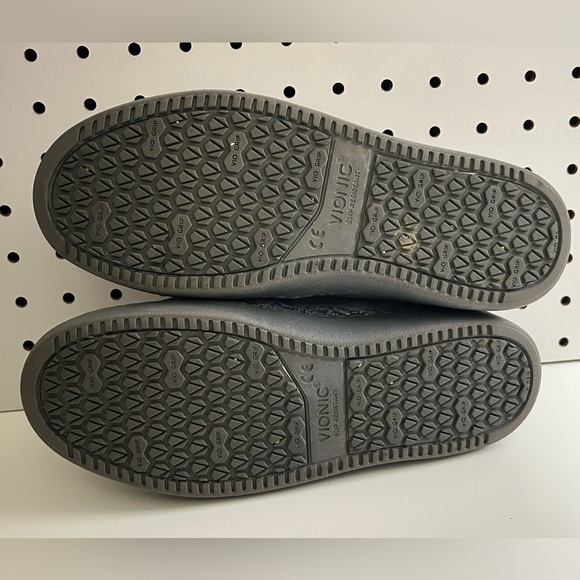 Vionic Women’s Avery Pro Slip-On Sneaker - Picture 11 of 16